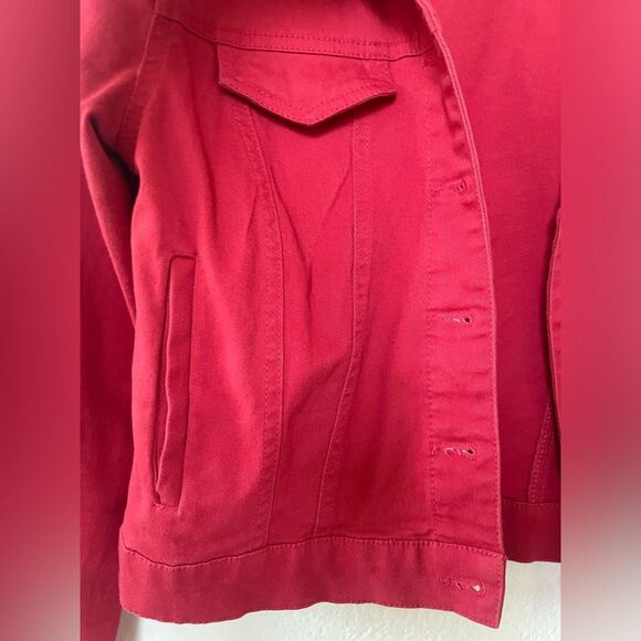 Short Cropped Denim Trucker Jean Jacket, Red, Birds, size XXS - Picture 9 of 12
